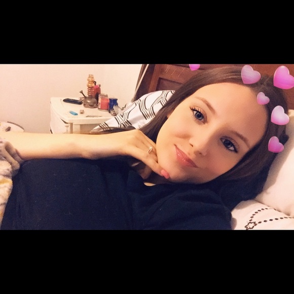 Meet your Posher, Victoria - Picture 1 of 1